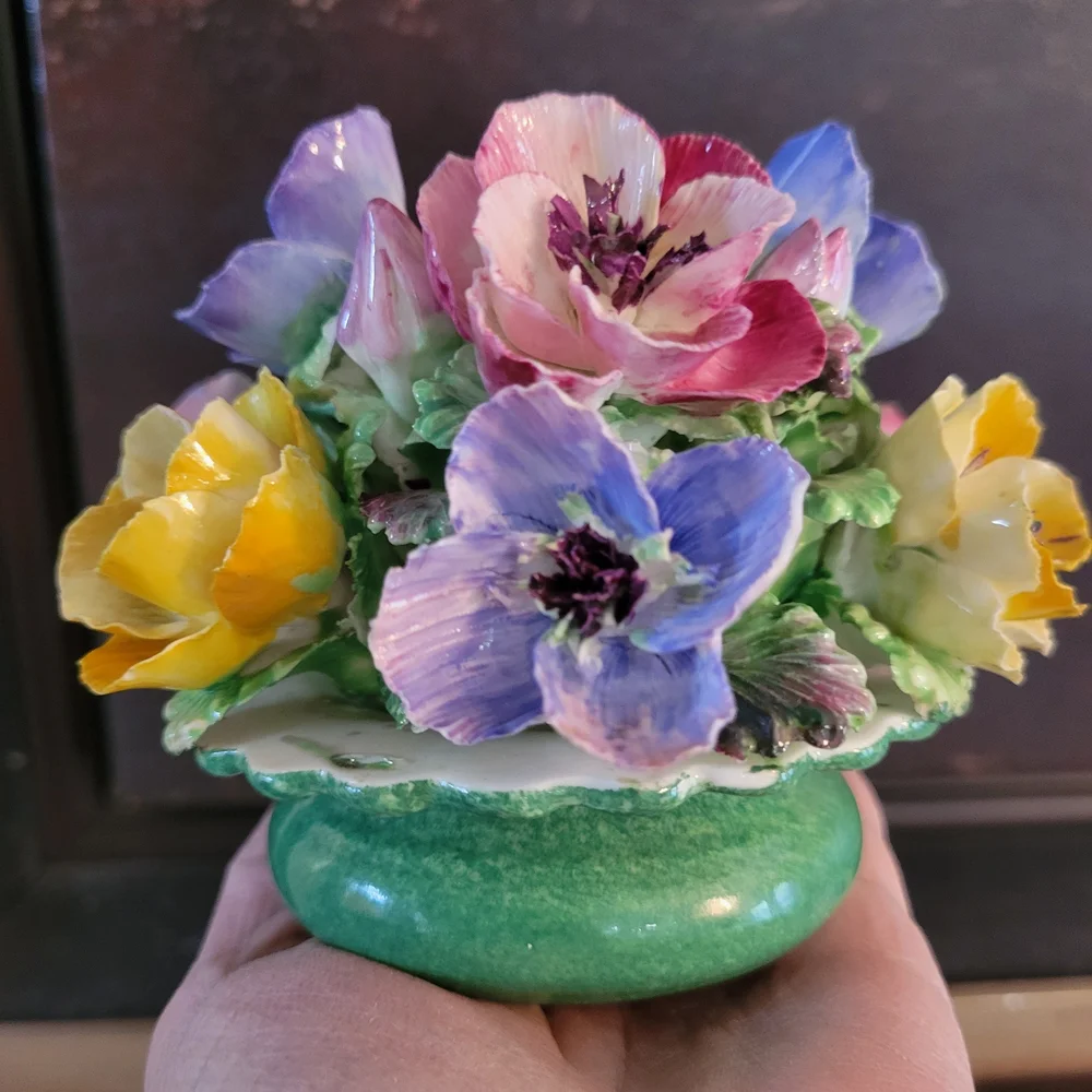 Vintage Crown Staffordshire Bone China Colorful Floral Bouquet ~ Pretty w/ FLAWS - Picture 2 of 16